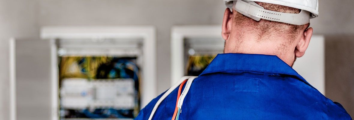 MOTORES DE PUERTAS ELÉCTRICAS